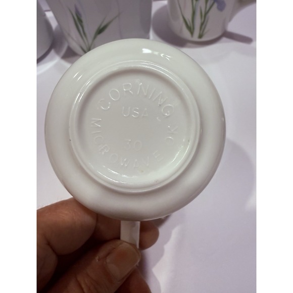 Corning Meadow Iris Creamer Sugar Set 8 Mugs Vintage USA - Picture 5 of 9